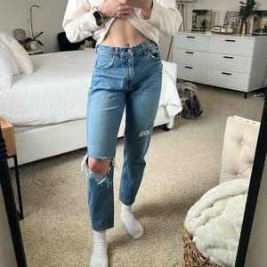 Abercrombie The 80's Mom High Rise Jeans